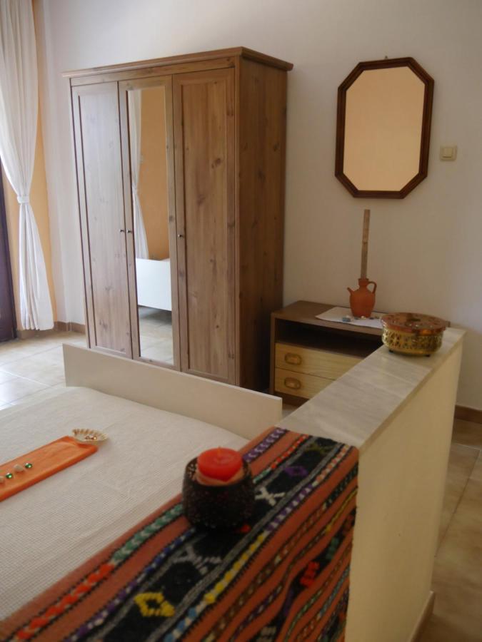Helios-Rhodos-Apartments Koskinou  外观 照片